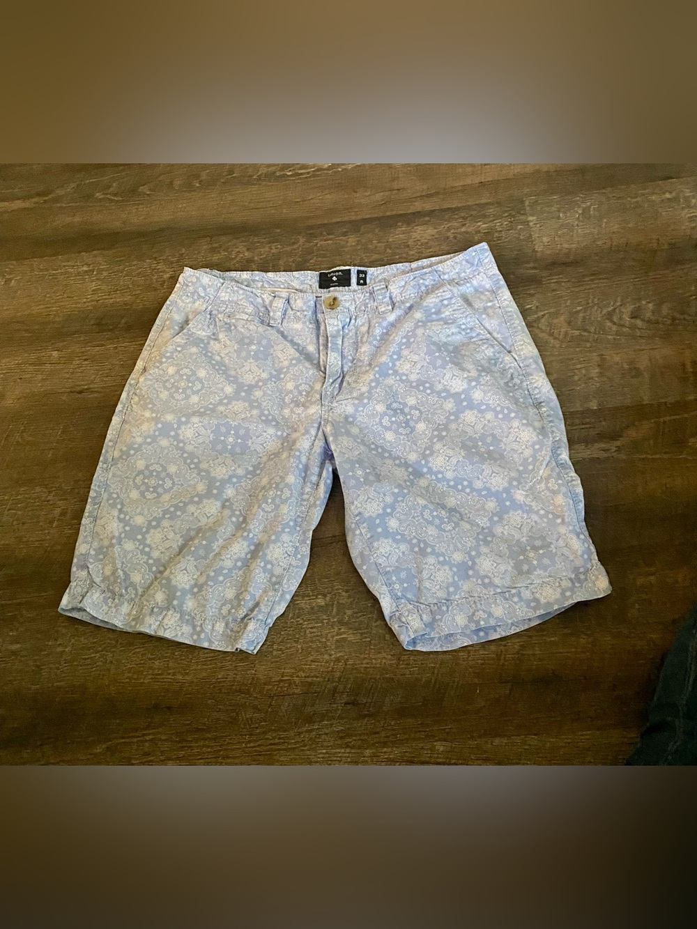 Union Men's shorts Green paisley print size 33 R